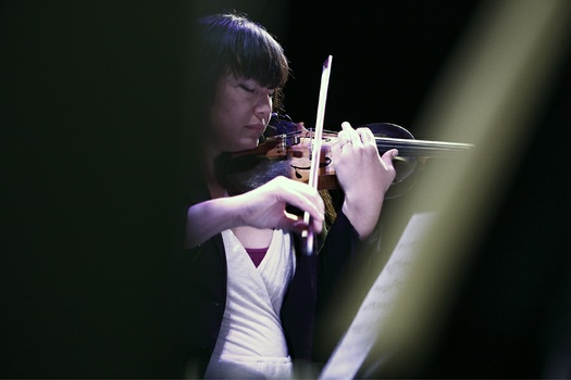 Michi Wiancko, Violine, Komposition © Sonja Werner Fotografie